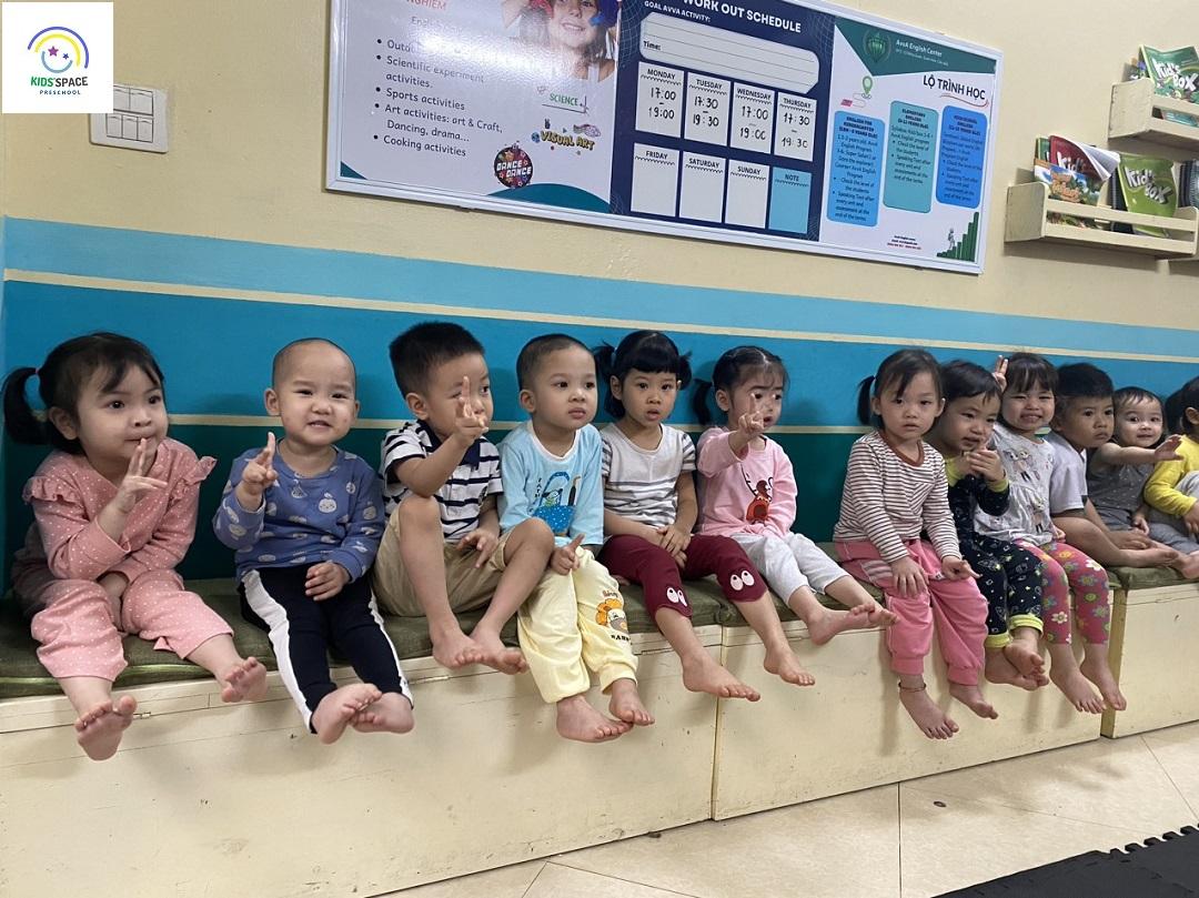 Mầm non Kids'Space khám sức khỏe định kỳ