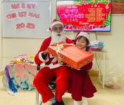 Giáng Sinh ấm áp với những em bé Kids’Space