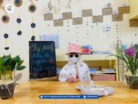 Làm sao để bé mang đồ bảo hộ khi đi ngoài nắng?